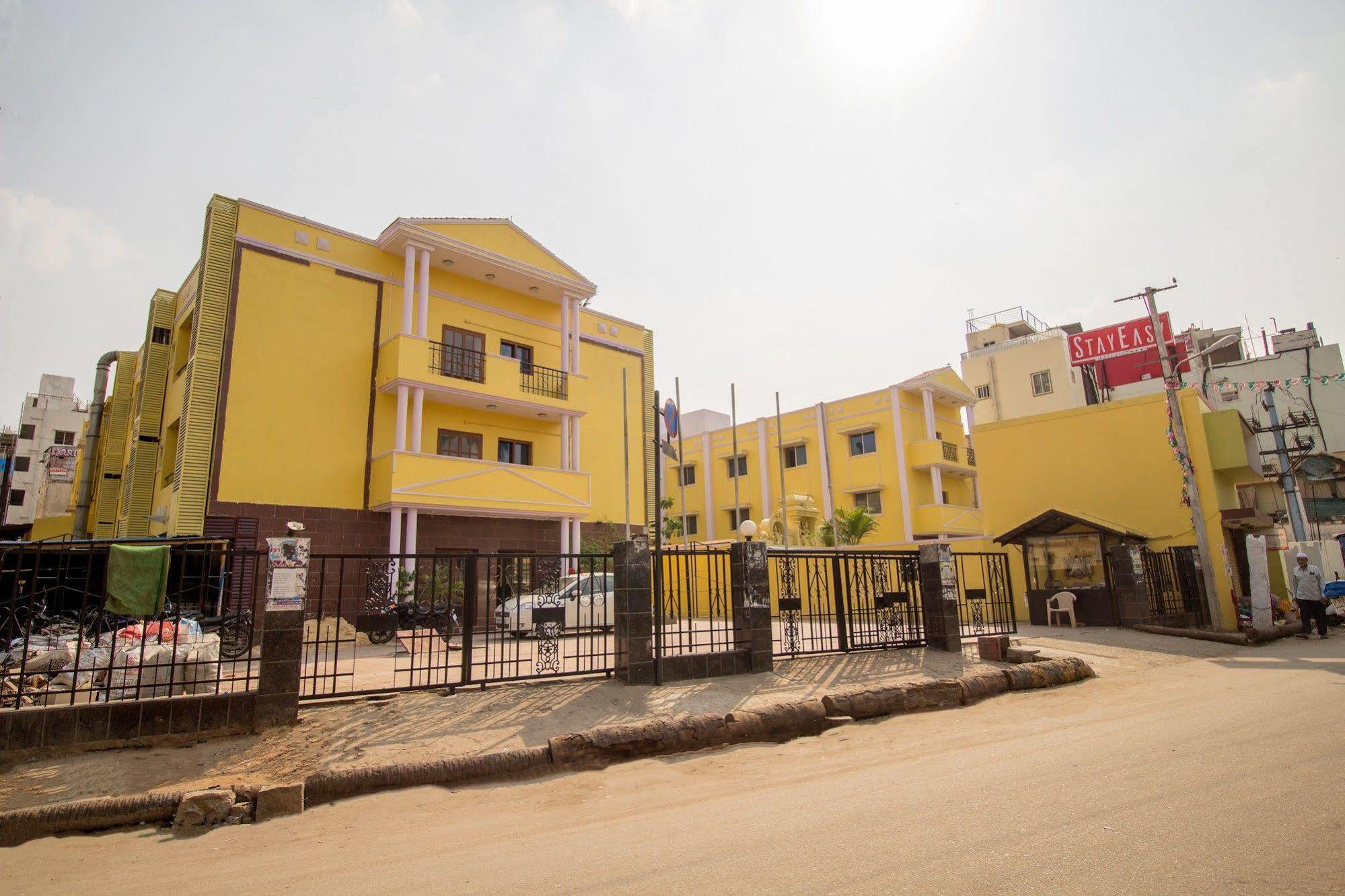 Stayeasy Majestic Bangalore Eksteriør bilde